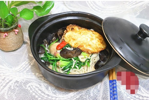 冬天就适合这样吃,煮上一锅,吃完身体也热腾腾的,真暖和