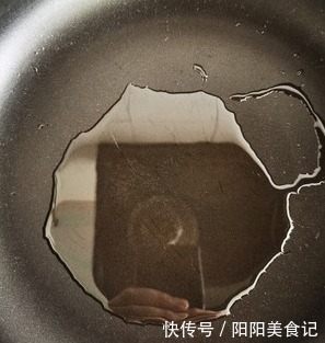 秒钟|这道回锅肉,做火一家餐厅,10秒钟教会你