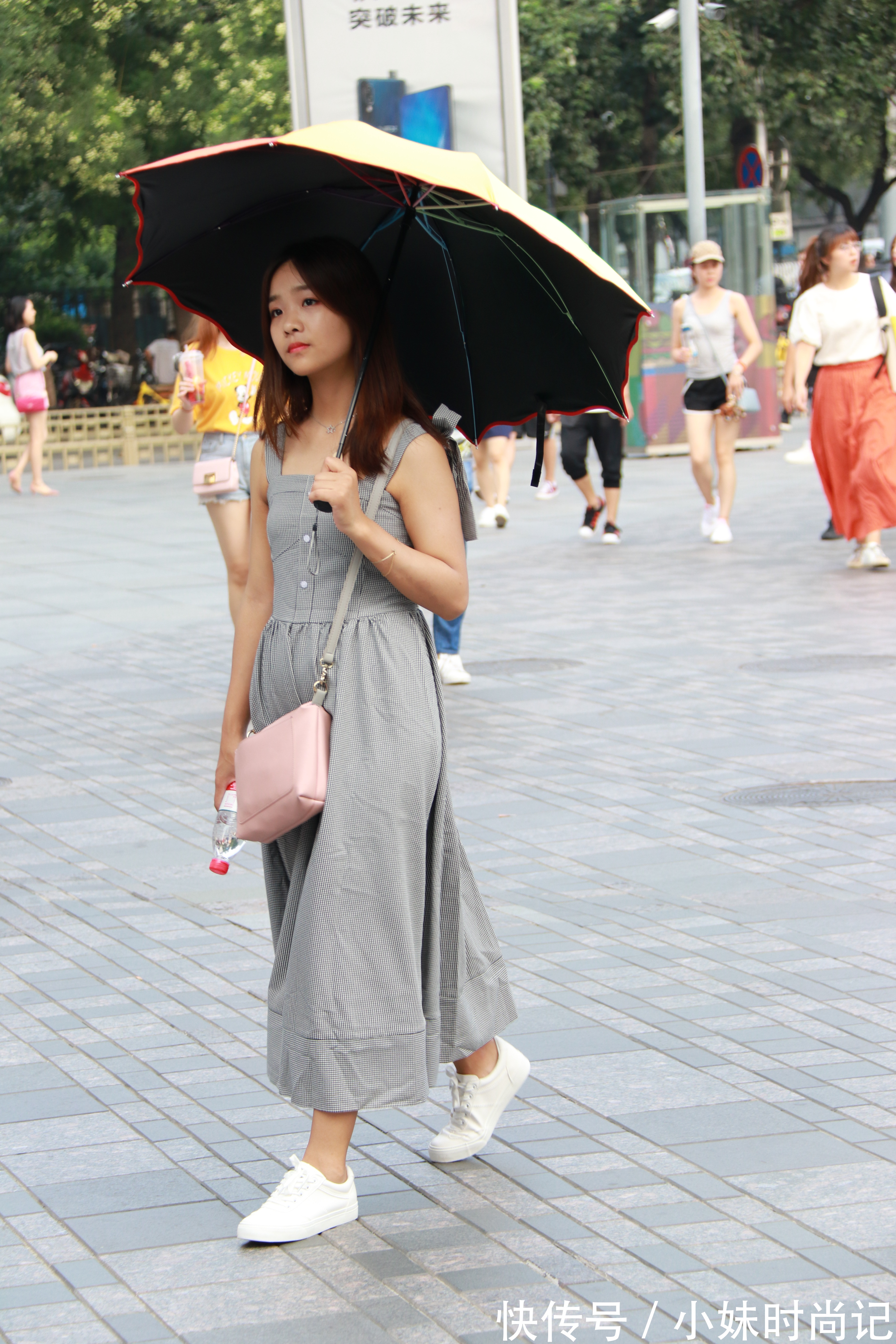 美丽|美丽动人,时尚休闲的穿搭,让你展现女神的风采