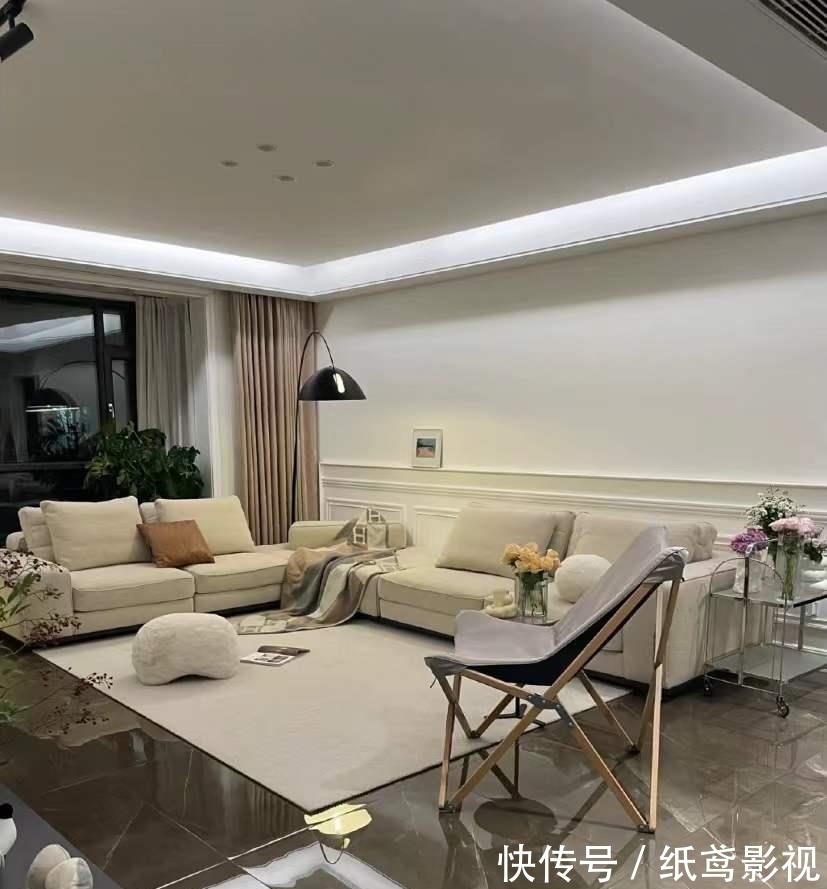 墙面|90后小夫妻,因太会布置而走红,把138㎡婚房装成网友们的理想家