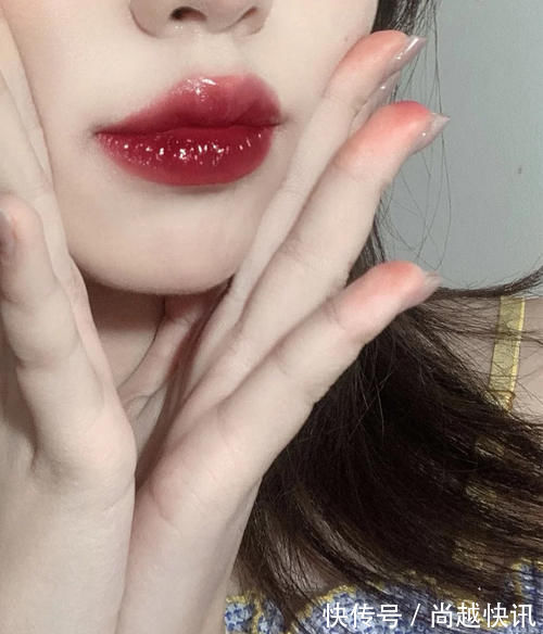 口红界|口红界的“扛把子”,mac106卖断货,阿玛尼405人手一只