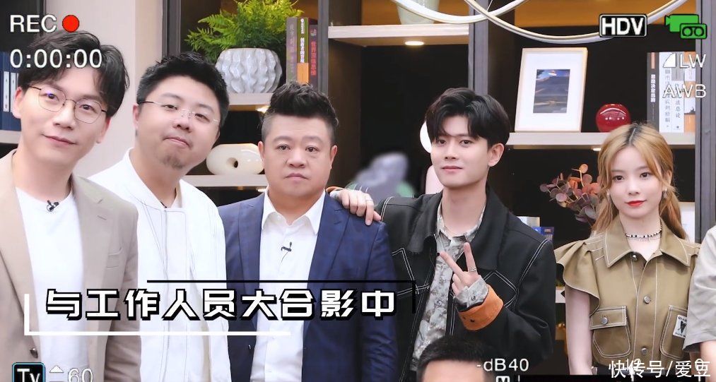 祝福|210710《闪闪发光的你》正式收官 任嘉伦发小作文祝福实习生们