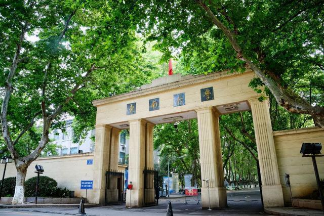 长城|42年前,中国首位在长城上喝可乐的男孩,如今过得怎样?