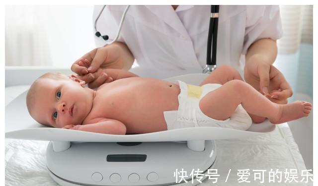 户外运动|8个月孩子的体检标准是啥?大运动和生长发育自查表让家长不焦虑