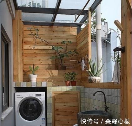 洗衣机|阳台一旦摆放洗衣机,那么这个东西不能少,花钱都买不到的经验!