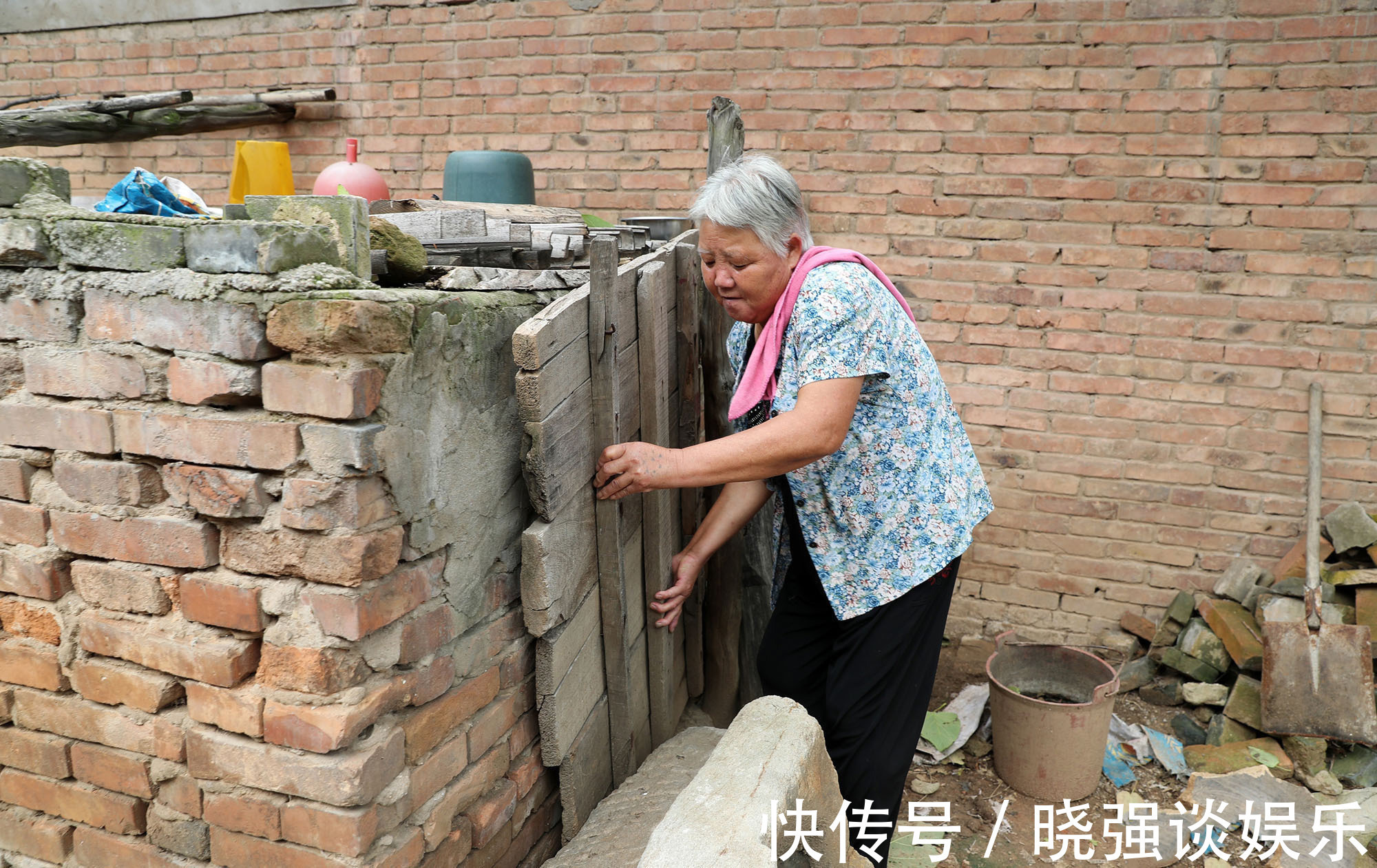 6旬大娘用12枚土鸡蛋招待山外来客,特殊的待客之道让人感动