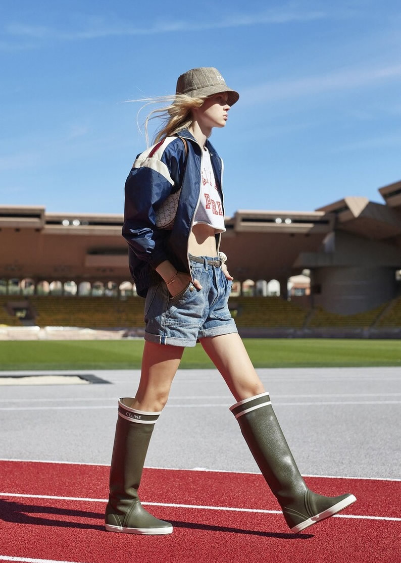 搭配 棒球服搭配要注意些什么? 短上衣不要配紧身裤, 搭配短裤很美