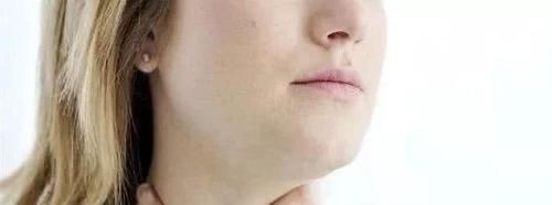 它们是天然“阿莫西林”，每天喝一杯，消炎抗菌，远离慢性咽炎