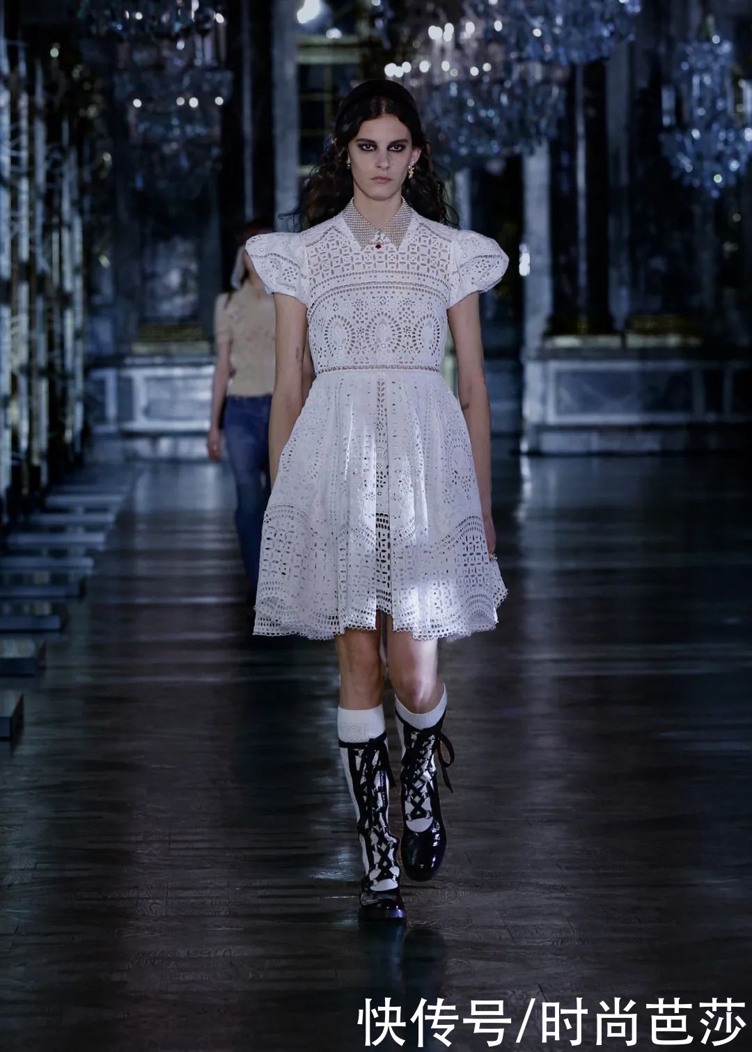 DIOR讲述的童话故事，只有成年人才能读懂