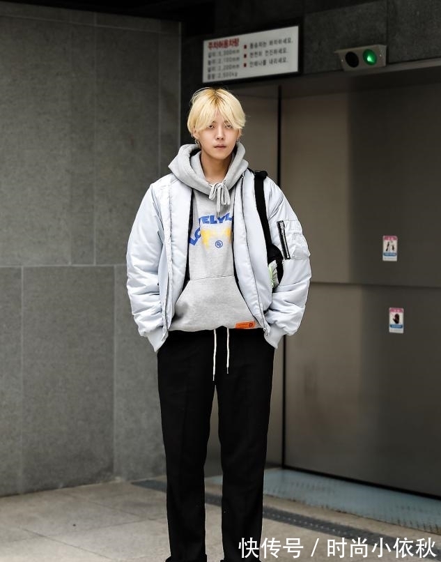 造型|运动裤这样穿回头率很高，搭配羽绒服“王者”般存在，保暖又潮流