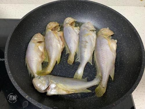 营养|遇上此鱼从不手软,一买就是20条,肉质鲜嫩营养高,开胃又下饭