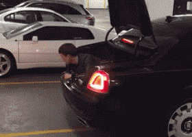 |搞笑gif:这是谁设计的,设计师快给我出来