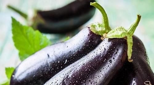 肌肤|人到中年,女性常吃三种食物,排毒燃脂,滋养肌肤,好处多多