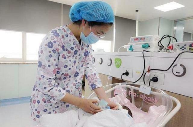 分娩|有种冷叫“产房冷”,孕妈刚进产房就冻得直哆嗦,医生:是为你好