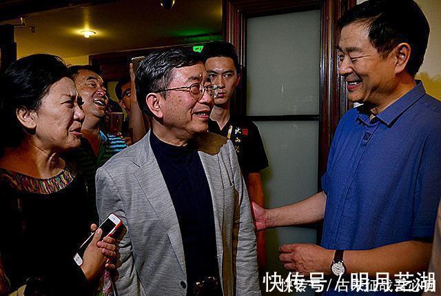 出版社!陈丹青:余秋雨显得非常无耻,我对他最后的一点尊敬都消失殆尽了