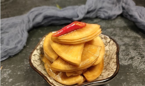 做法|五星级大酒店秘制腌萝卜做法,38元一份,酸甜微辣嘎嘣脆,学着做