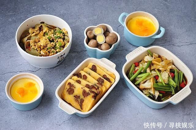 晒晒今天早餐,5道硬菜,网友如此吃法,看着就流口水