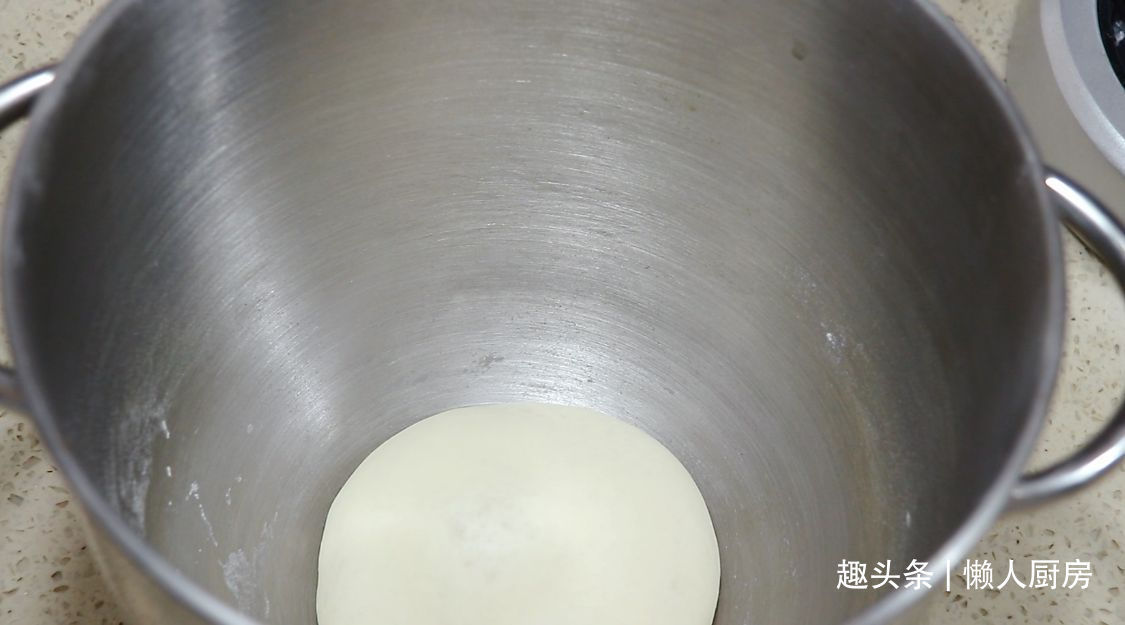 20元四片吐司,比吃一个猪肉包子还贵,不如自己做,还能拉丝