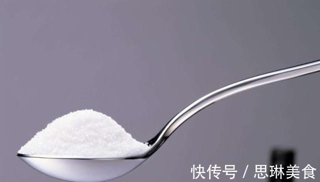 宝宝|宝宝的辅食添加有讲究,这几类食物一岁以下的宝宝不能吃