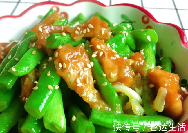 好吃|炒豆角要不要焯水，多加一步，脆嫩入味儿，好吃又好看，营养全面