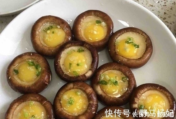 鹌鹑蛋|婆婆把早餐做成这样,女儿一口气吃了6个,我直接看呆了,拿起尝了一个才知道了原因