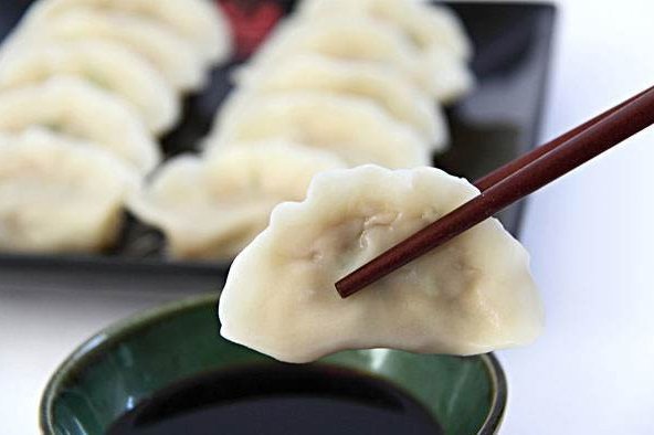 冬吃萝卜夏吃姜|做萝卜肉馅的饺子时，记住这1个技巧，萝卜味美不出水