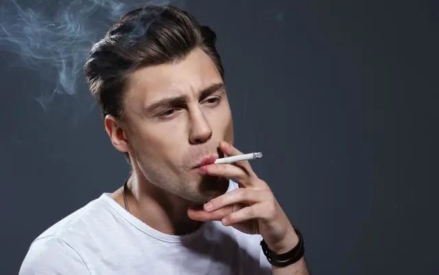 甘油三酯|血管堵塞的人，早起會有4個表現，若沒有，說明血管保養得不錯