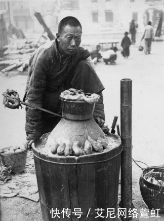 晚清时期|晚清时期老照片：女子媚态毕露