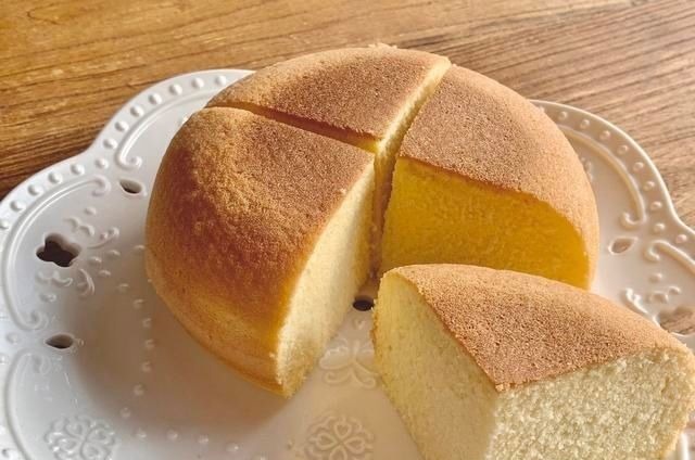 电饭锅蛋糕怎么不湿不粘还蓬松,配方和雷点依次总结,想失败都难