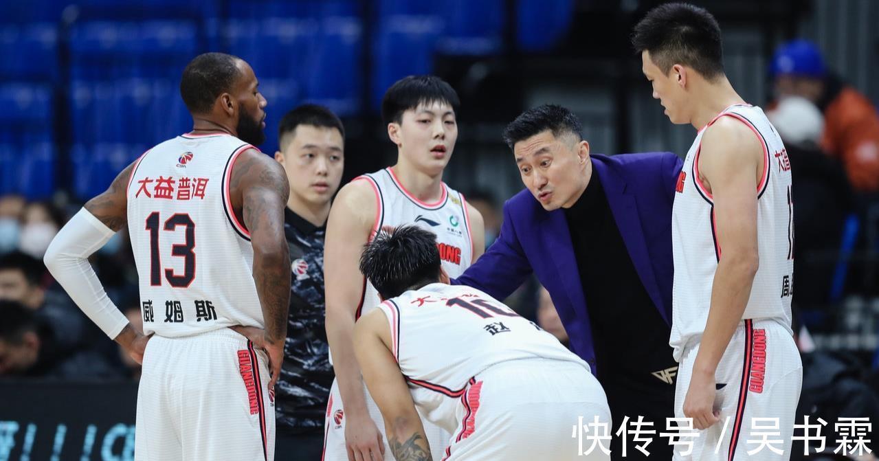 反转|杨鸣高兴早了!辽粤大战突迎大反转,易建联深夜放话,杜峰乐坏了