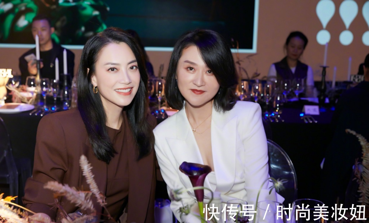 大长腿|霍汶希气质全开了,一身同色系搭配高级霸气,气场不输马伊琍