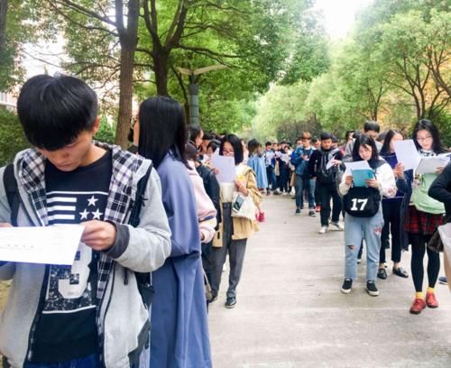 学生都|国内大学考研难度档次划分，第一档极少有人敢报，第三档都是学霸