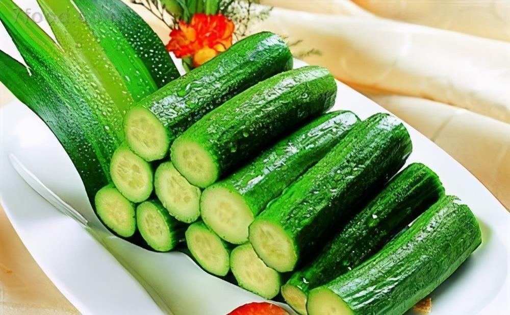 老太|女性不想老太快,推荐吃3种食物,润肤养颜,延缓衰老,排毒消脂