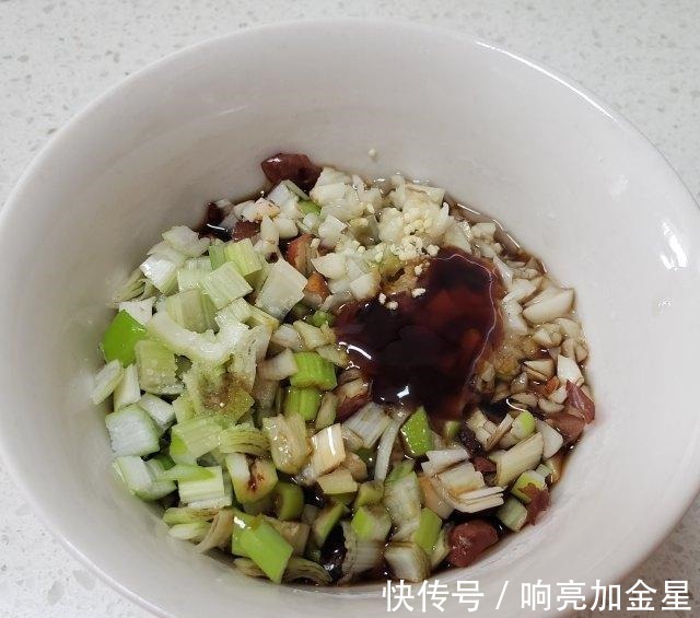 开胃|凉拌土豆丝五香豆腐,开胃爽口,做法简单!