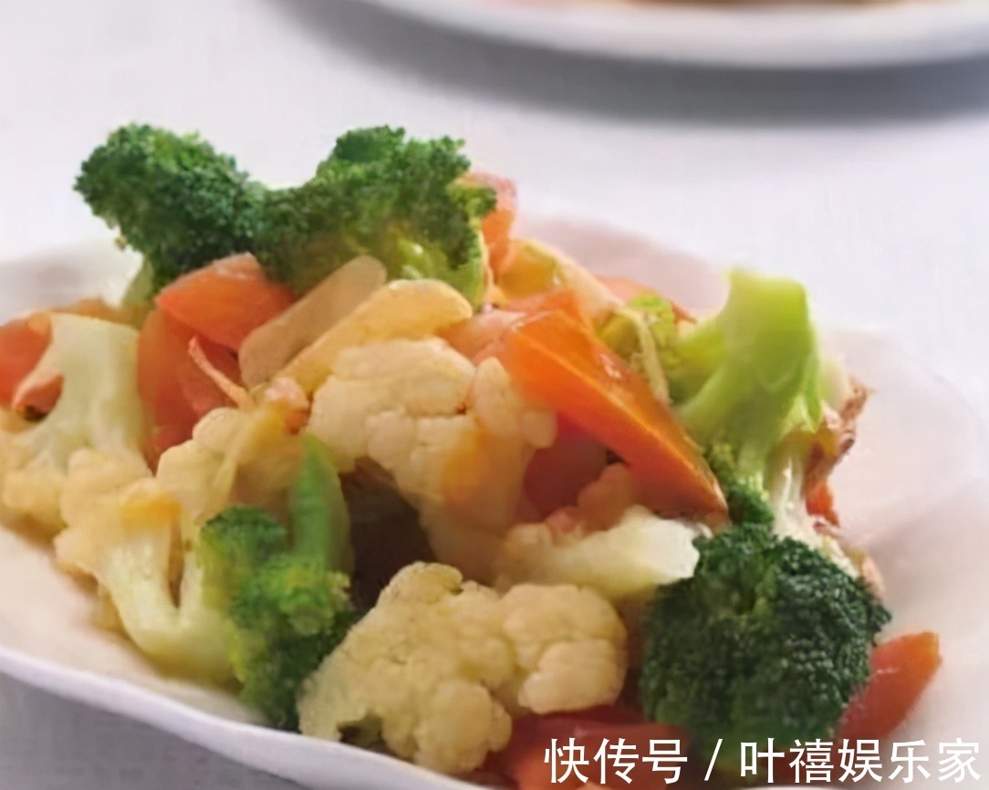 西蓝花|人到中年常吃三种美食,排毒消脂,美容护肤,谁吃谁受益