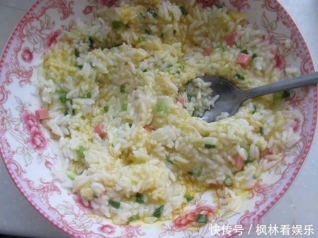 早餐|早餐这样做好吃到舔盘，方法特简单外酥里嫩真好吃，孩子再不挑食