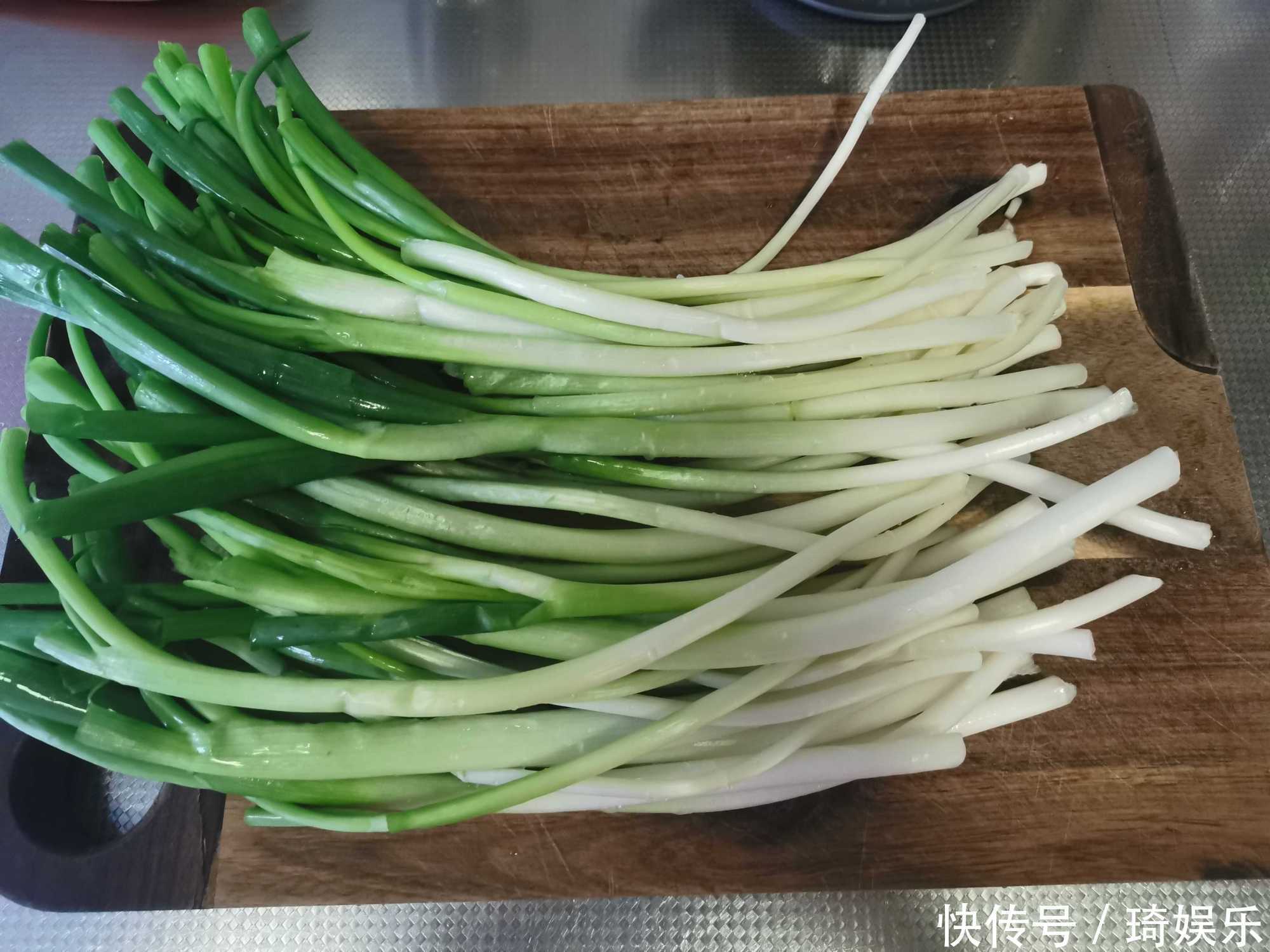 一家三口1周没出门,早餐就靠它,2分钟做一碗,天天吃也不腻