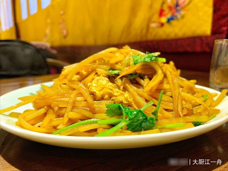 天冷后要多吃土豆,分享土豆的8种做法,煎炒拌炸样样有,真解馋