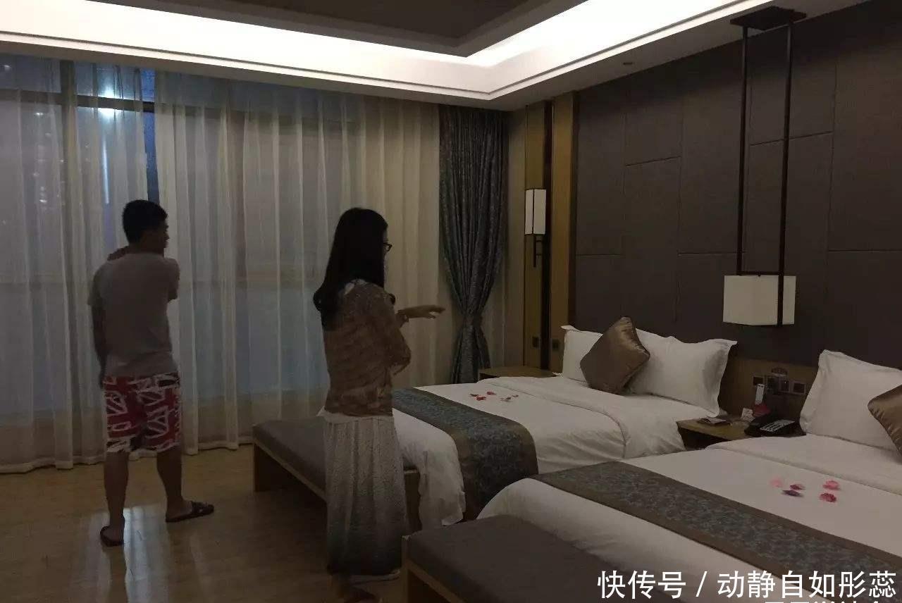 两人不是夫妻关系，入住同一间酒店客房，遇到查房人员如何应对？