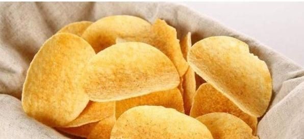 对身体|这4种零食被儿科医生列为“黑名单”,孩子再馋,一口也不能吃