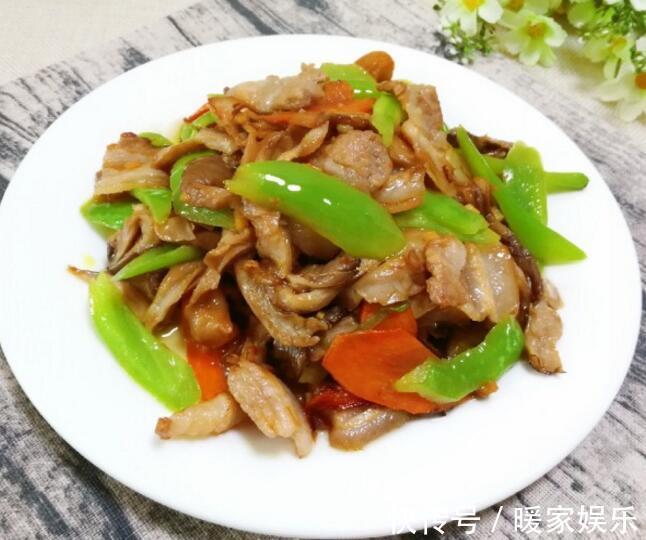 操作简单的小炒菜,有肉有菜很下饭,不油腻特别美味可口,很好学