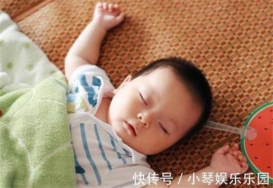 睡姿|宝宝睡姿反应宝宝性格,这种睡姿的宝宝聪明又健康,你家娃是吗