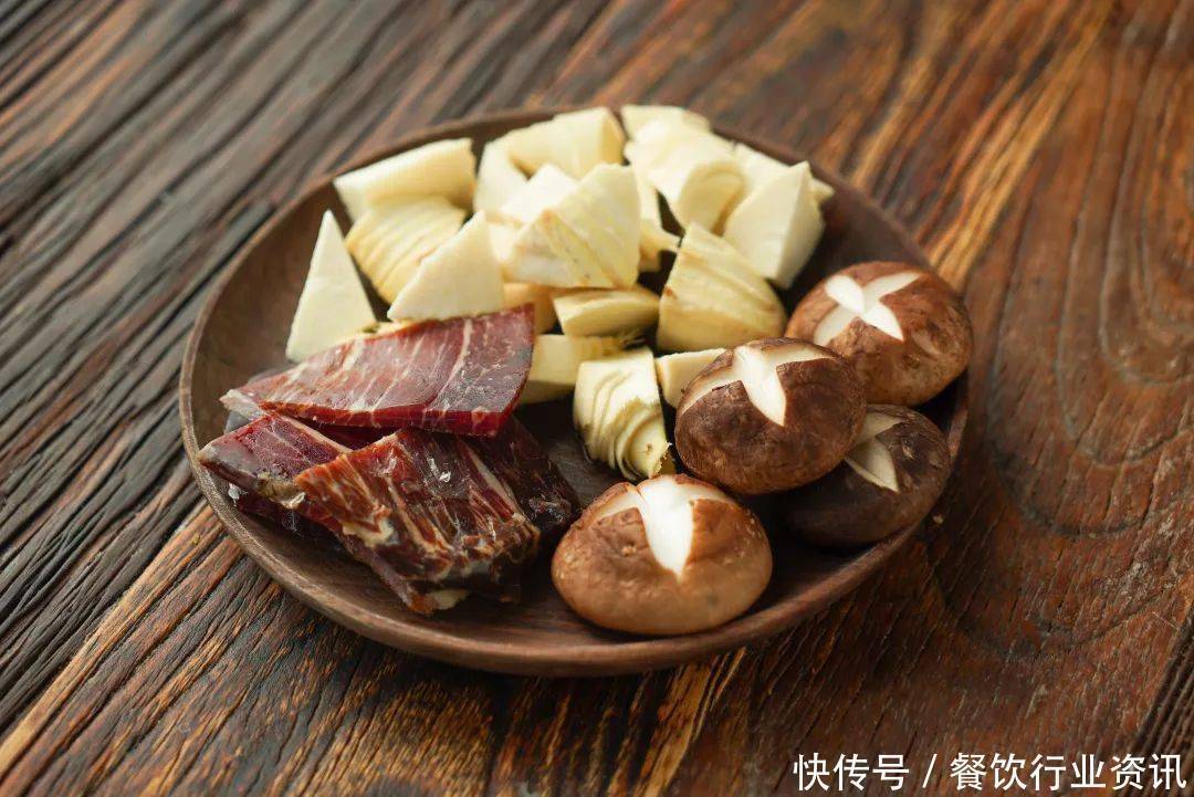  一年吃掉6000万份！这菜滋补又暖身，一上桌眉毛都被它香掉！