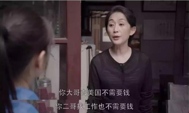 小诺|“我能尝一小口吗”6岁女儿想吃弟弟蛋糕，妈妈的反应让人心寒