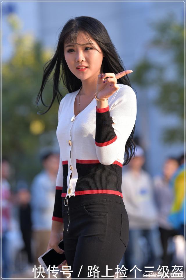 靴子|轻薄撞色针织衫,满满少女感,青春有活力