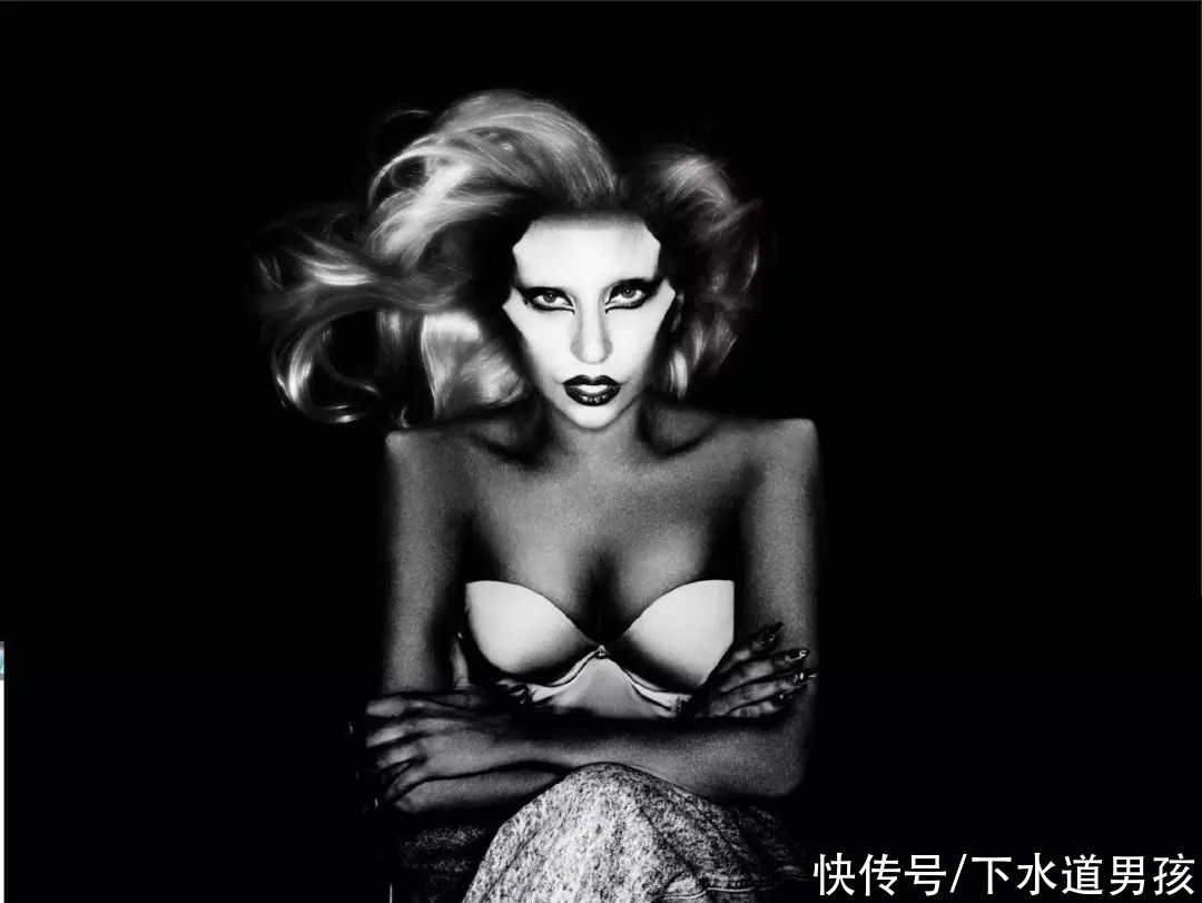 意大利|意大利时尚品牌范思哲VERSACE 跟Lady Gaga 联合发布了联名系列