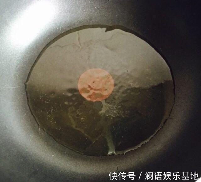 晚上失眠睡不好,试试多吃这菜,2元能买1大捆,随便一炒很好吃