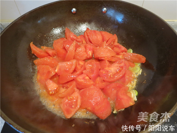 西红柿|别再炒鸡蛋了,西红柿这么做,能让家人多吃2碗饭!