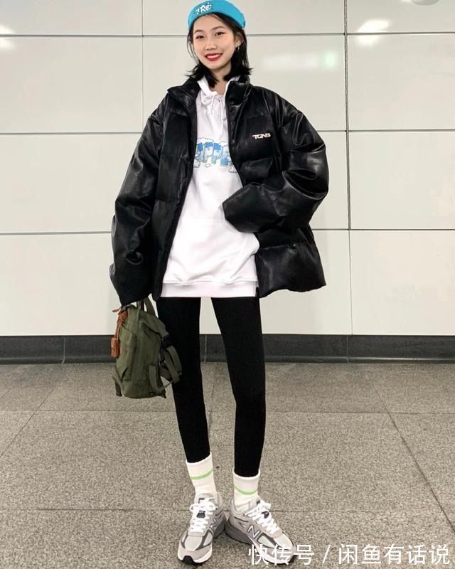 保暖|女人过冬还是绕不开“打底裤”,现在流行搭配中袜穿,保暖又时髦