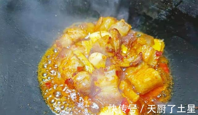 白菜炖豆腐怎么做才好吃第1步不要炒白菜，记住3个窍门，真香啊！